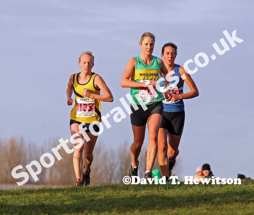 Danielle Hodgkinson (Wallsend) leads Alex Snook (Jarrow) and Emma Holt (Morpeth) during the senior womens North Eastern Cross Country, Champs., Temple Park, South Shields. Photo: David T. Hewitson/Sports for All Pics